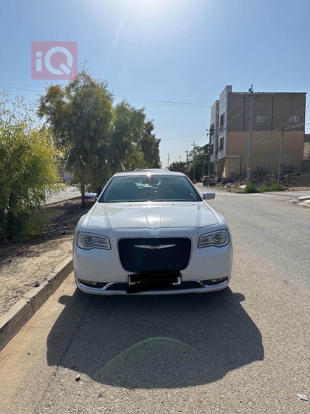 کرایسلەر 300